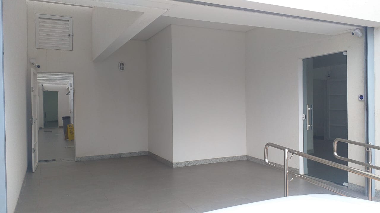 Adequação de Acessibilidade e Rampa com Corrimão